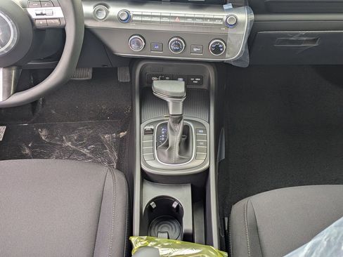 New 2026 Hyundai Kona SE FWD image 19