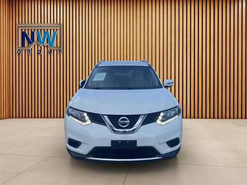 Used 2016 Nissan Rogue S w/ Appearance Package AWD/4WD image 2
