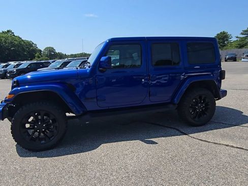 Used 2020 Jeep Wrangler Unlimited Sahara AWD/4WD image 15