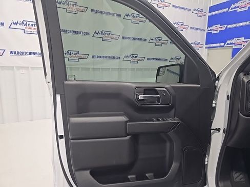 Used 2024 GMC Sierra 1500 Pro w/ Graphite Edition image 13