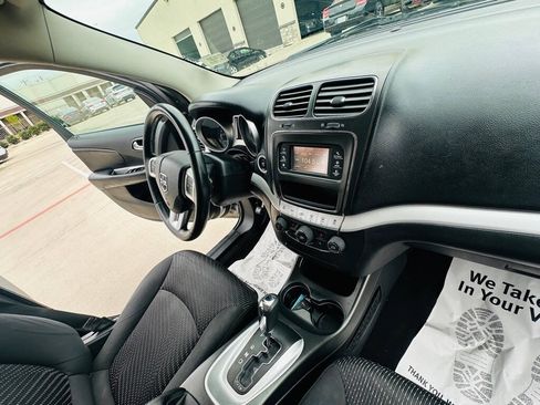 Used 2016 Dodge Journey SXT FWD image 27