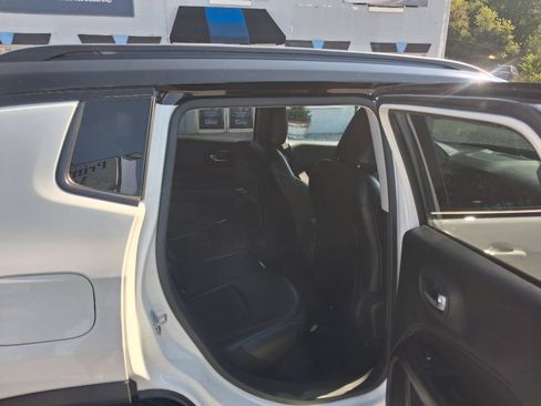 Used 2019 Jeep Compass Latitude AWD/4WD image 14