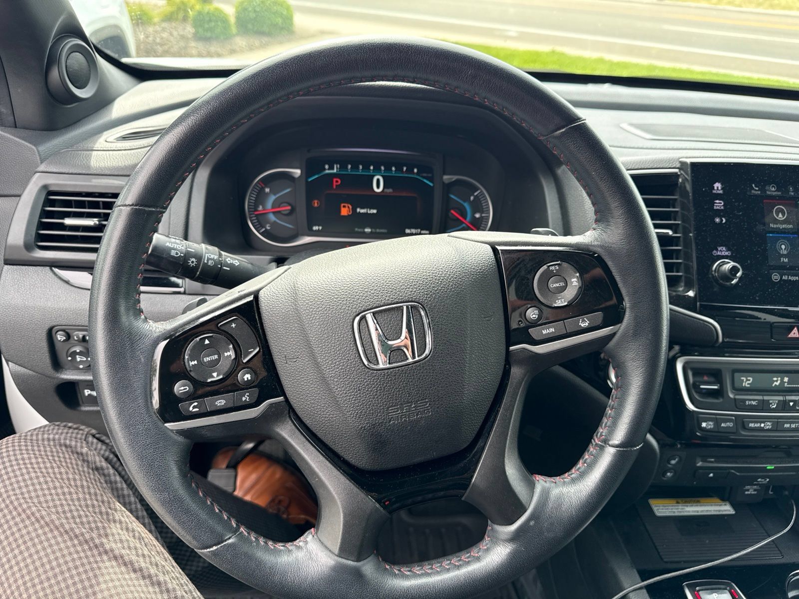 Used 2022 Honda Pilot Black Edition image 5