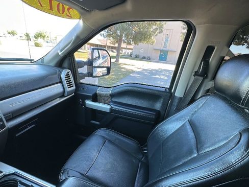 Used 2017 Ford F250 Lariat w/ Chrome Package AWD/4WD image 17