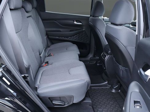 Used 2022 Hyundai Santa Fe SE FWD image 18