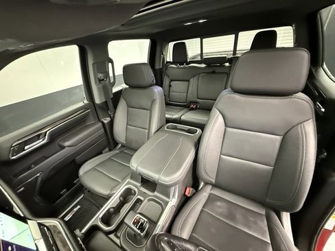 Used 2023 Chevrolet Silverado 1500 LTZ image 39