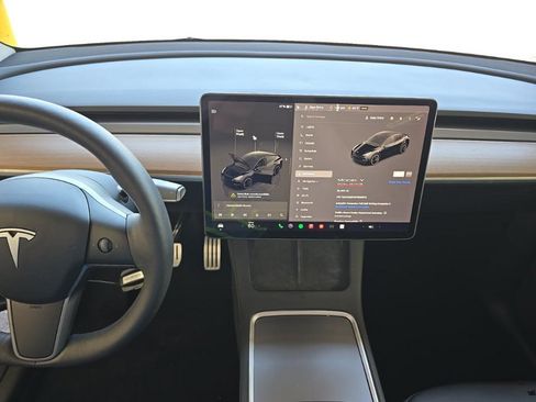 Used 2023 Tesla Model Y Performance AWD/4WD image 6