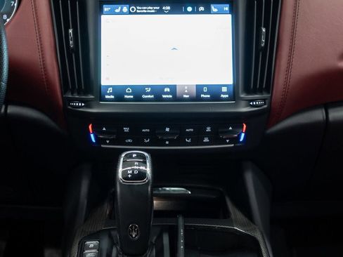 Used 2022 Maserati Levante GT image 17