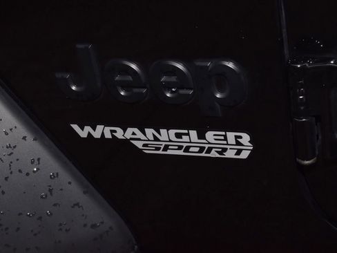 Used 2021 Jeep Wrangler Sport AWD/4WD image 38