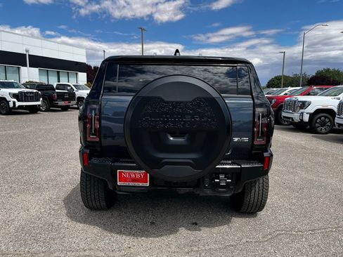 New 2025 GMC Hummer EV 2X w/ LPO, Dark Essentials Package image 6