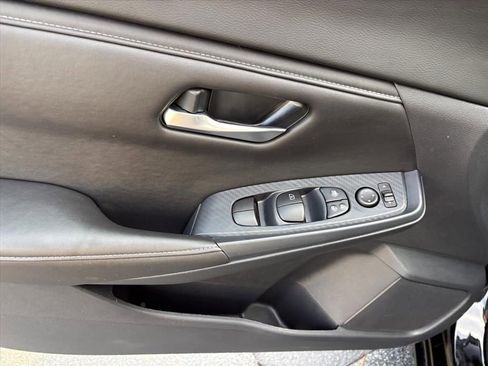 Certified 2025 Nissan Sentra SV w/ Trunk Package image 23