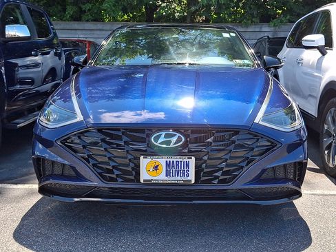 Used 2021 Hyundai Sonata SEL Plus w/ Tech Package FWD image 2
