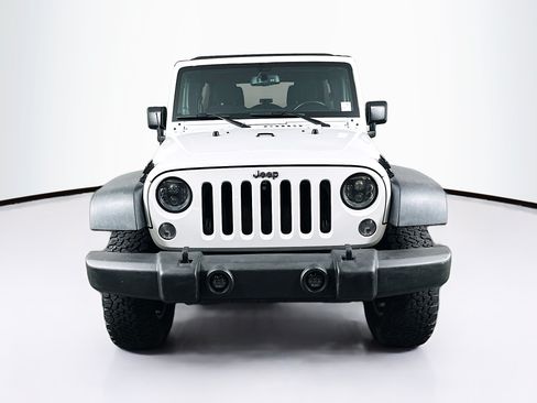 Used 2013 Jeep Wrangler Unlimited Sport AWD/4WD image 2