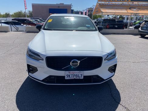 Used 2024 Volvo S60 B5 Core FWD image 2