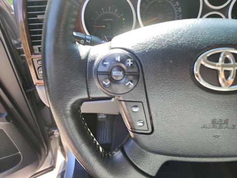 Used 2012 Toyota Sequoia SR5 w/ Premium Pkg RWD image 17