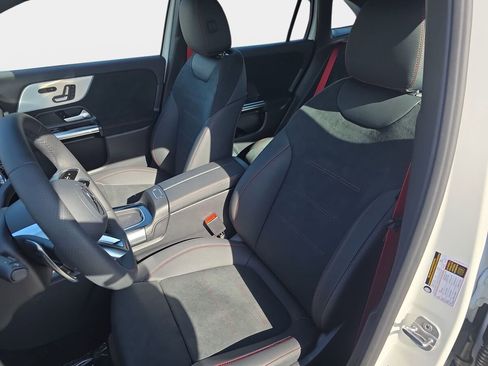 New 2026 Mercedes-Benz GLA 35 AMG 4MATIC image 15
