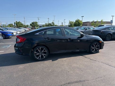 Used 2019 Honda Civic Sport image 32