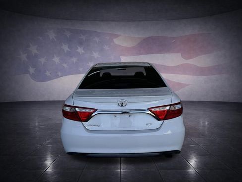 Used 2016 Toyota Camry SE FWD image 4