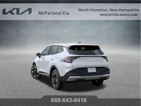 New 2026 Kia Sportage LX FWD image 4