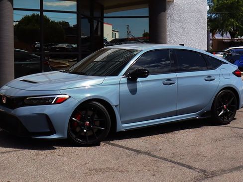 Used 2025 Honda Civic Type R image 3