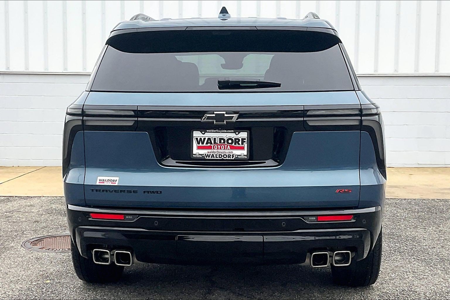 Used 2025 Chevrolet Traverse RS AWD/4WD image 5