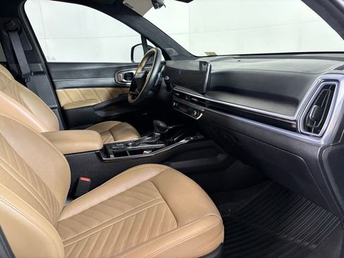 Used 2026 Kia Sorento SX Prestige w/ Olive Brown Leather Package image 14