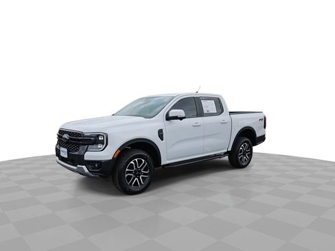 Used 2025 Ford Ranger Lariat w/ FX4 Off-Road Package AWD/4WD image 4