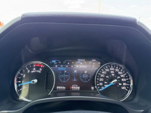 Used 2022 Ford F450 Platinum w/ FX4 Off-Road Package AWD/4WD image 24