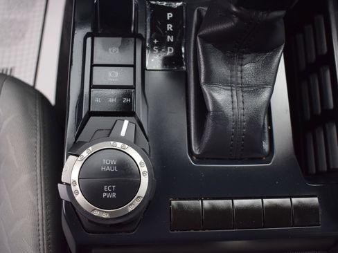 Used 2024 Toyota Tacoma SR5 image 16