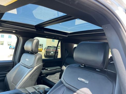 Used 2025 Ford Expedition Max Platinum w/ Stealth Appearance Package AWD/4WD image 26