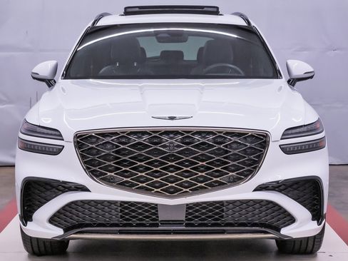 Certified 2026 Genesis GV70 3.5T Sport Prestige image 4