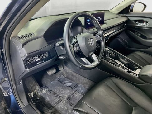 Used 2023 Honda Accord Touring image 9