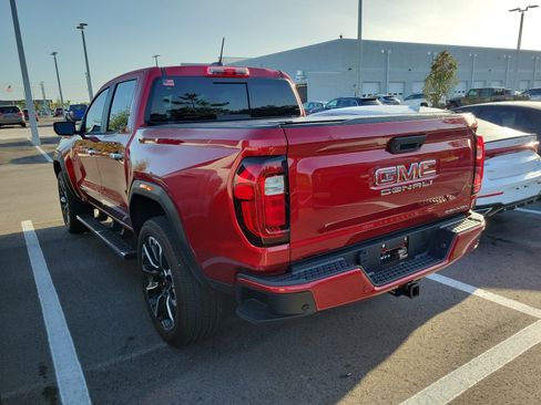 Used 2024 GMC Canyon Denali AWD/4WD image 8