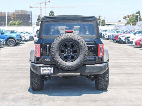 Used 2023 Ford Bronco Wildtrak image 8