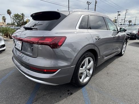 Used 2019 Audi e-tron Premium Plus AWD/4WD image 6