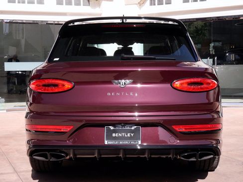 Used 2022 Bentley Bentayga image 7