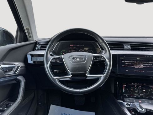 Used 2021 Audi e-tron Premium w/ Convenience Plus Package image 15