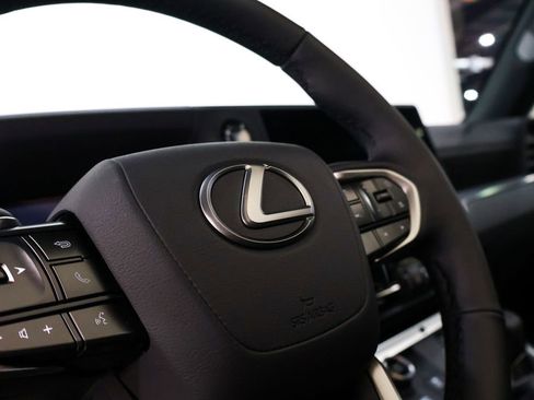 Used 2026 Lexus GX 550 w/ Accessory Package (2T) AWD/4WD image 86