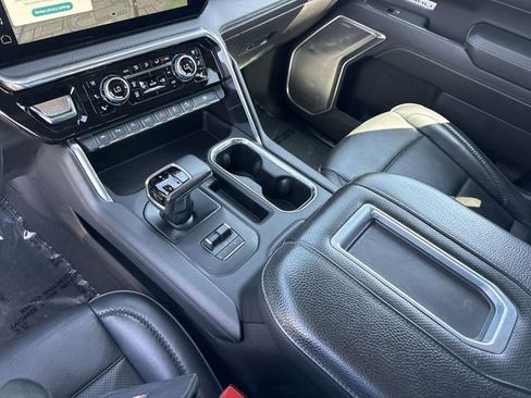 Used 2022 GMC Sierra 1500 Denali w/ Denali Reserve Package AWD/4WD image 21