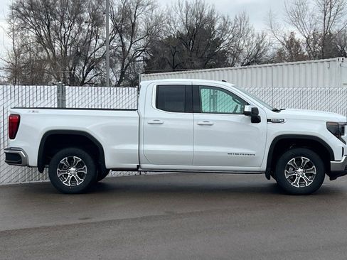 New 2026 GMC Sierra 1500 SLE w/ X31 Off-Road Package image 3