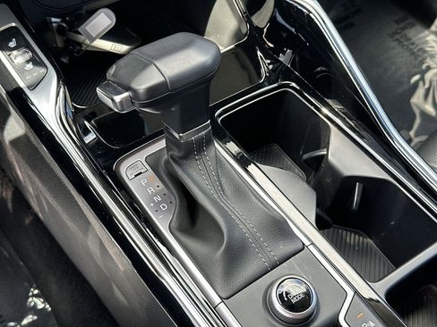 Certified 2025 Kia Sorento SX FWD image 21