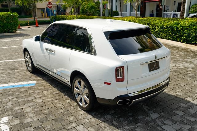 Used 2022 Rolls-Royce Cullinan AWD/4WD image 21