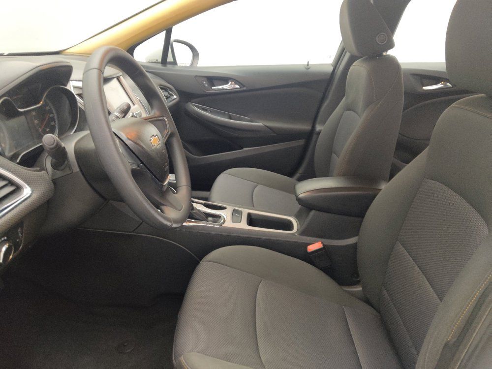 Used 2017 Chevrolet Cruze LS FWD image 17