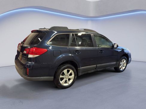 Used 2014 Subaru Outback 3.6R Limited AWD/4WD image 8