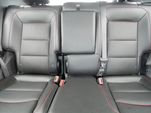 Used 2023 Chevrolet Equinox RS w/ RS Leather Package AWD/4WD image 13