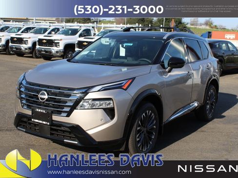 New 2026 Nissan Rogue Platinum w/ Platinum Premium Package image 3