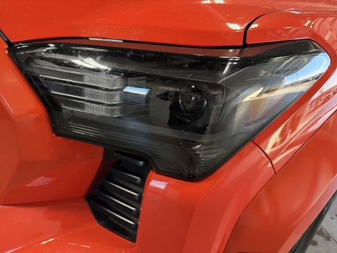 Used 2024 Toyota Tacoma TRD Sport w/ TRD Sport Upgrade Package image 10