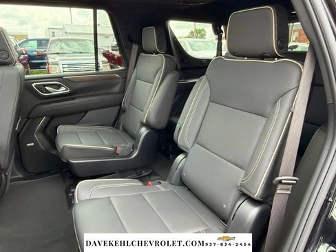 Used 2024 Chevrolet Tahoe Premier w/ Premium Package 2 AWD/4WD image 20