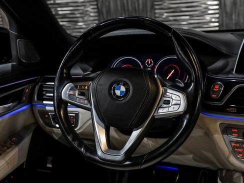 Used 2019 BMW 740i xDrive w/ Executive Package image 18