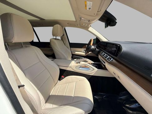 Used 2023 Mercedes-Benz GLS 450 4MATIC image 14